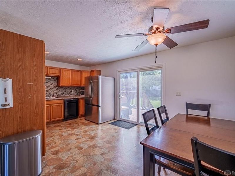 963 Weinland Drive, Park Layne, OH 45344 Photo 18