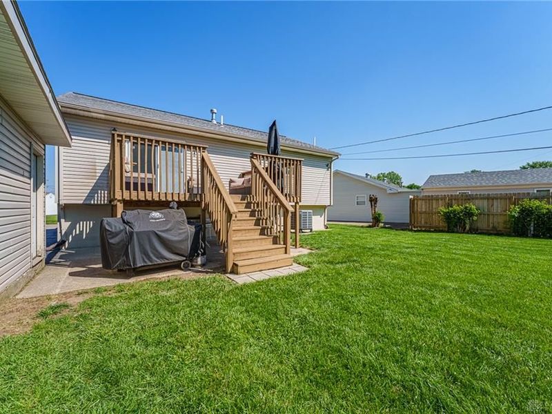 963 Weinland Drive, Park Layne, OH 45344 Photo 7