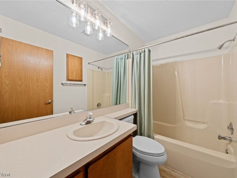 12747 Olympus Way, Strongsville, OH 44149 Photo 28