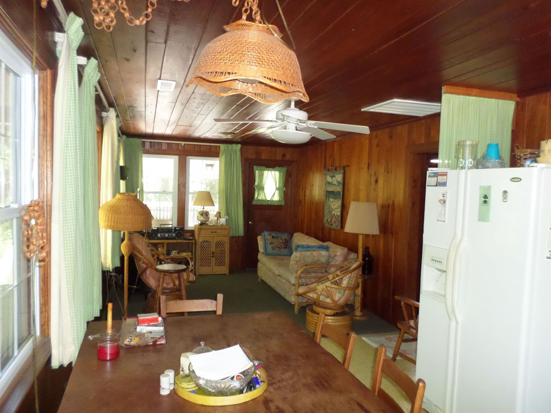 1421 Havens Dr. Photo 4
