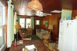1421 Havens Dr. photo 4