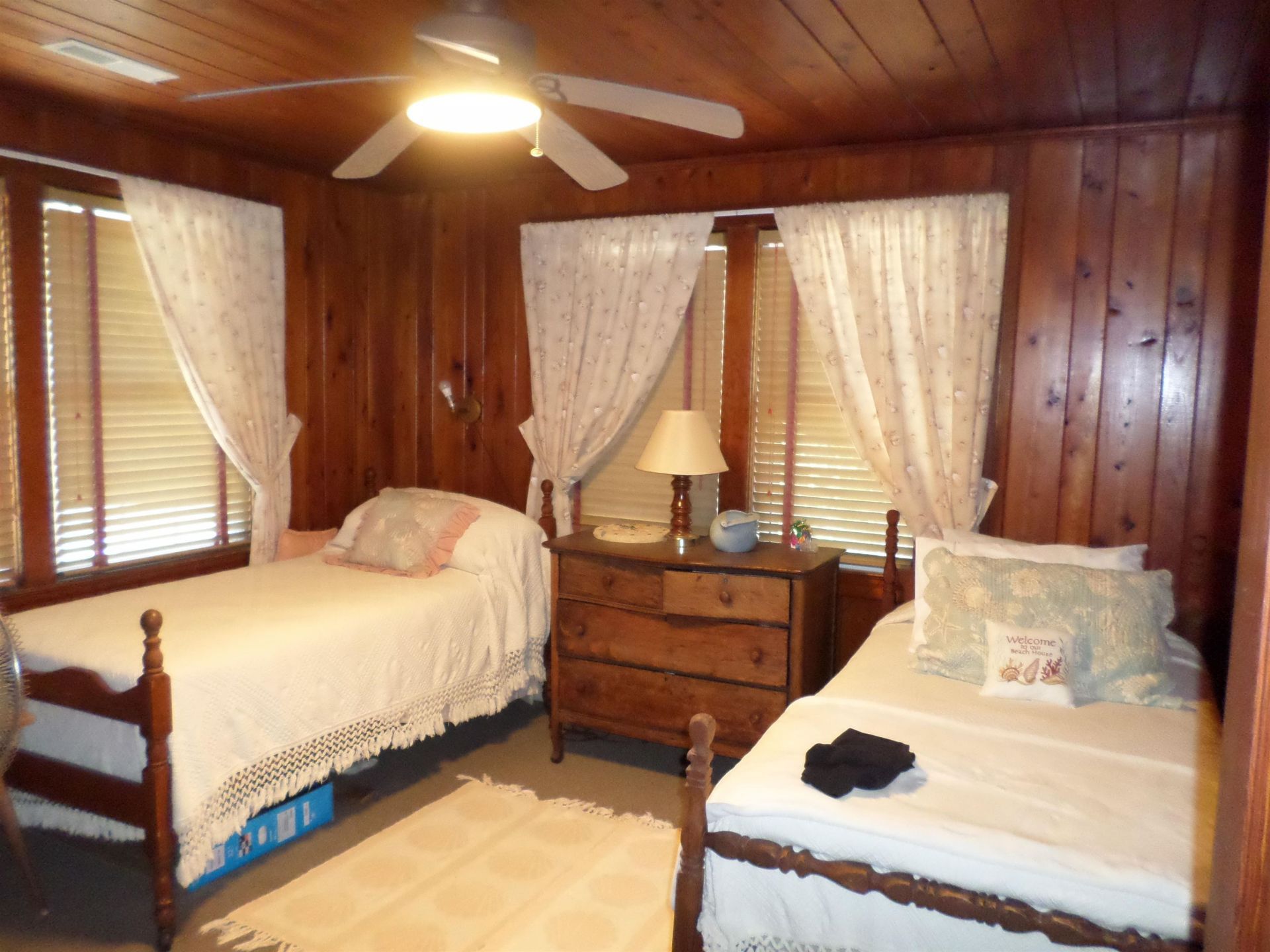 1421 Havens Dr. Photo 8