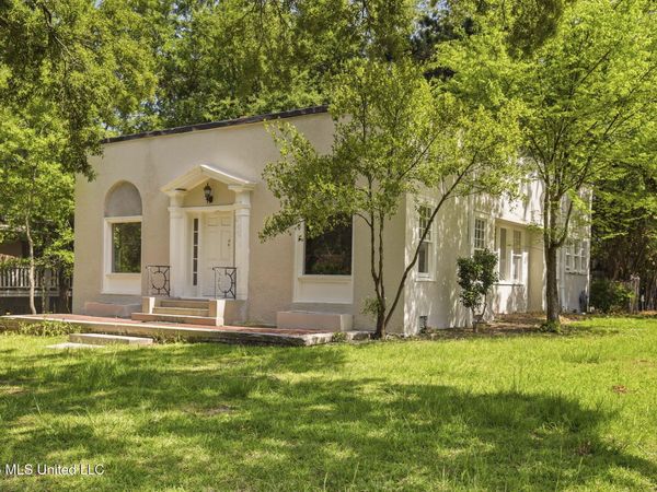 801 Belhaven Street, Jackson, MS 39202