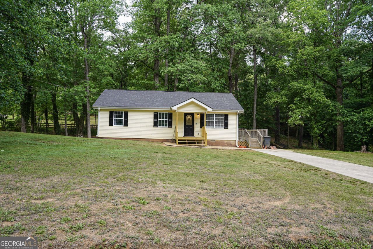 11 Mountainside Drive E, Dawsonville, GA 30534 Main Photo