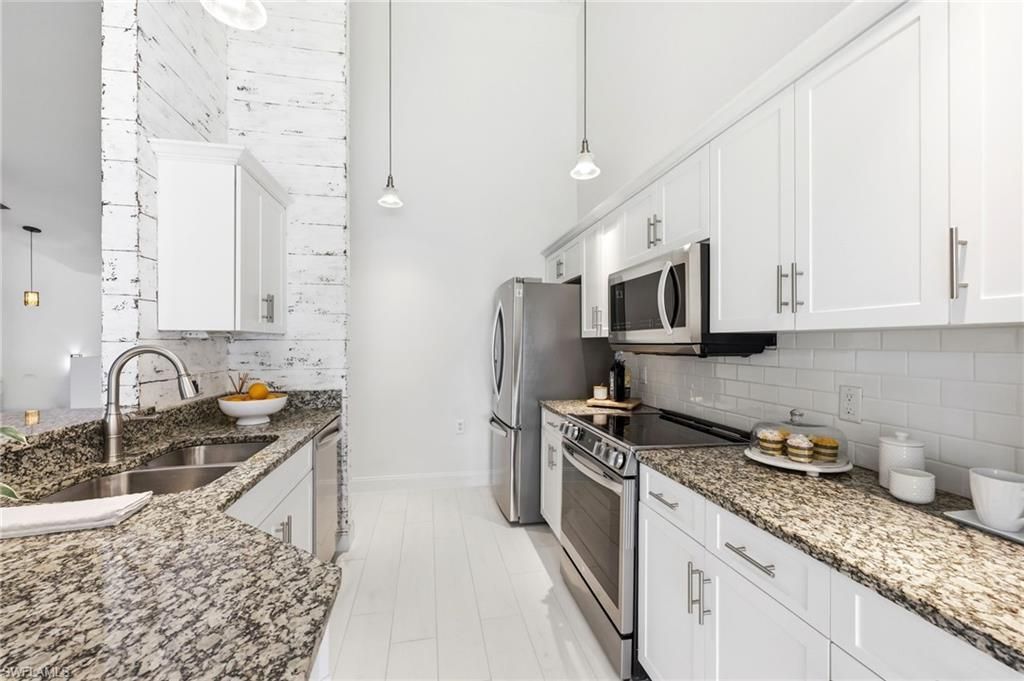 275 Cays Dr, Unit 2208, Naples, FL 34114 Photo
