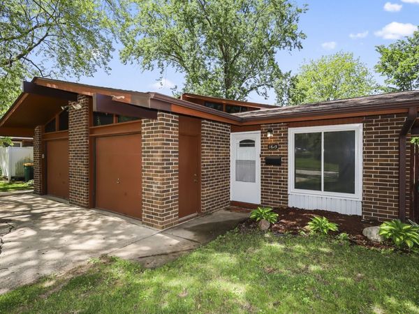 1613 Mary Ann Lane , Lockport, IL 60441