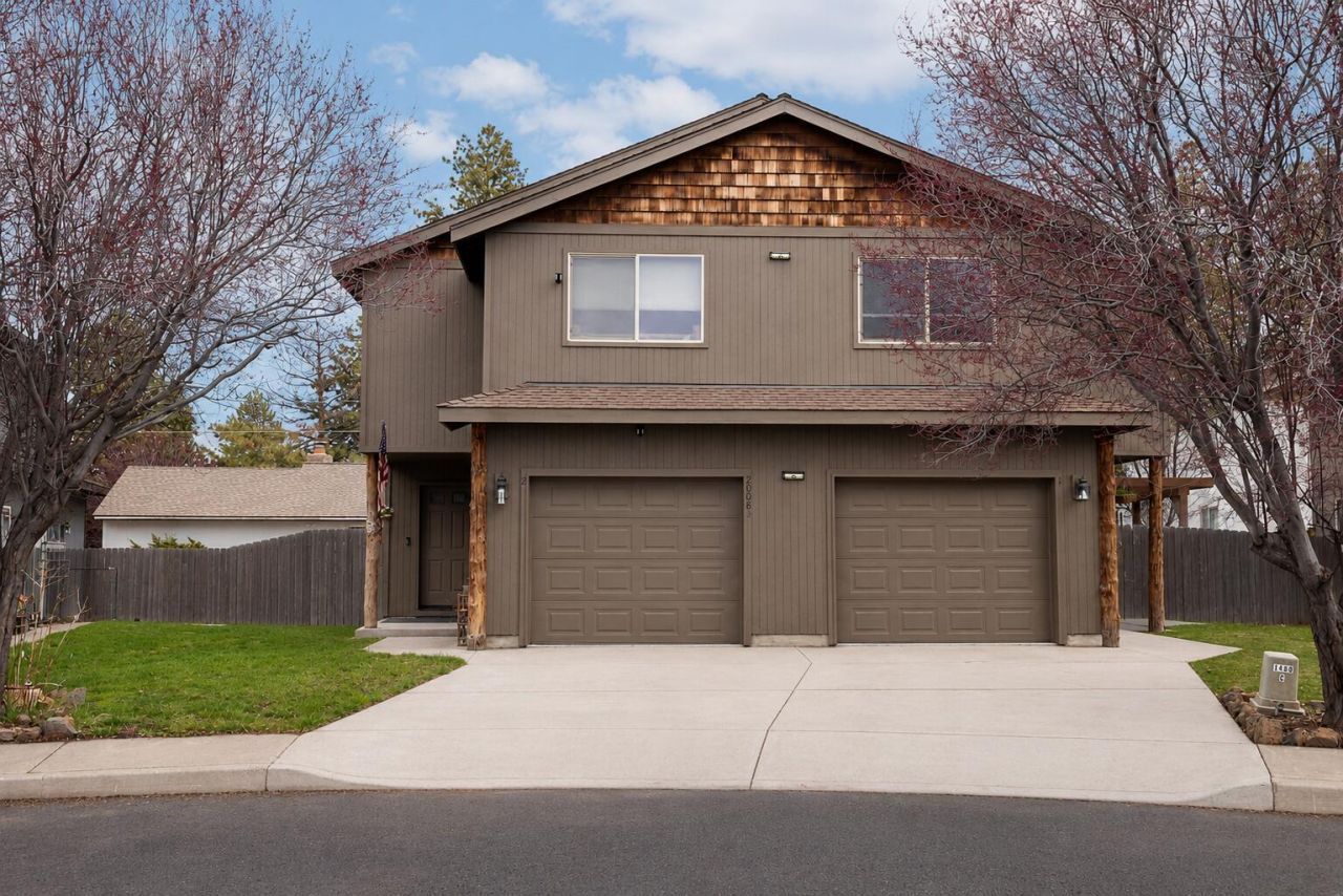 20085 Sally Court, Bend, OR 97702 Main Photo