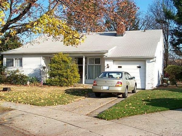 3836 Windsor Drive, Bethpage, NY 11714