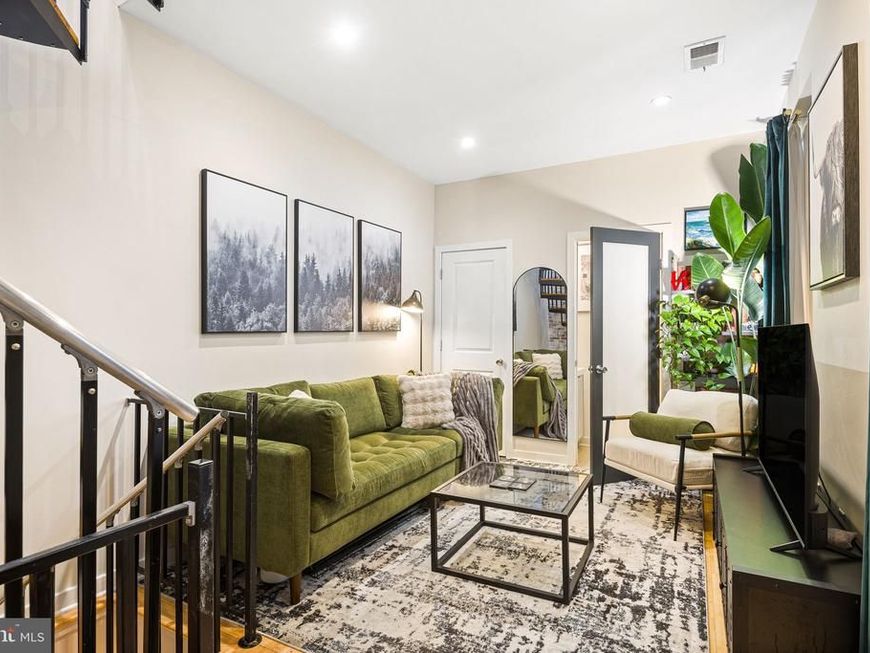 411 S Carlisle Street, Unit 4, Philadelphia, PA 19146 Main Photo