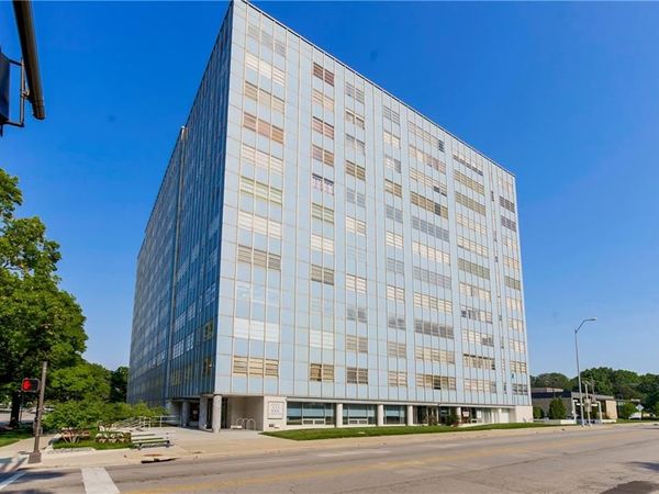 333 W Meyer Boulevard, Unit 615, Kansas City, MO 64113
