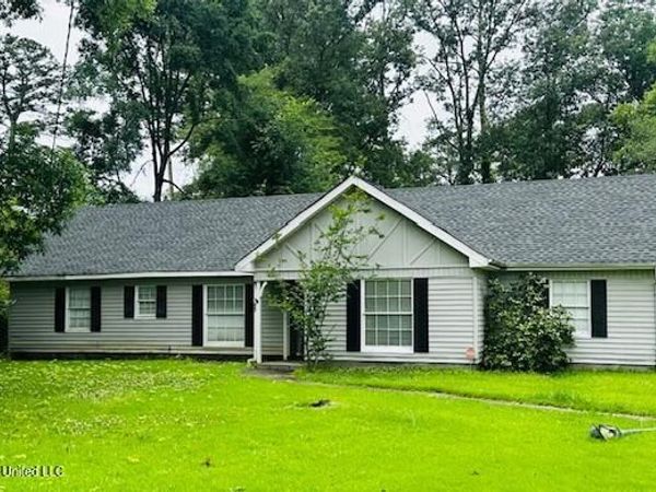 667 Roosevelt Street, Forest, MS 39074