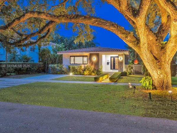 475 NE 91st St , Miami Shores, FL 33138