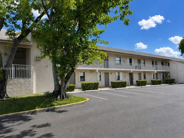 7668 SW 152nd Ave , Unit 2-206, Miami, FL 33193