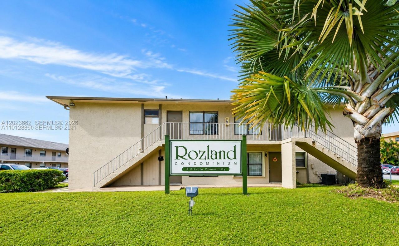 7668 SW 152nd Ave, Unit 2-206, Miami, FL 33193 Photo