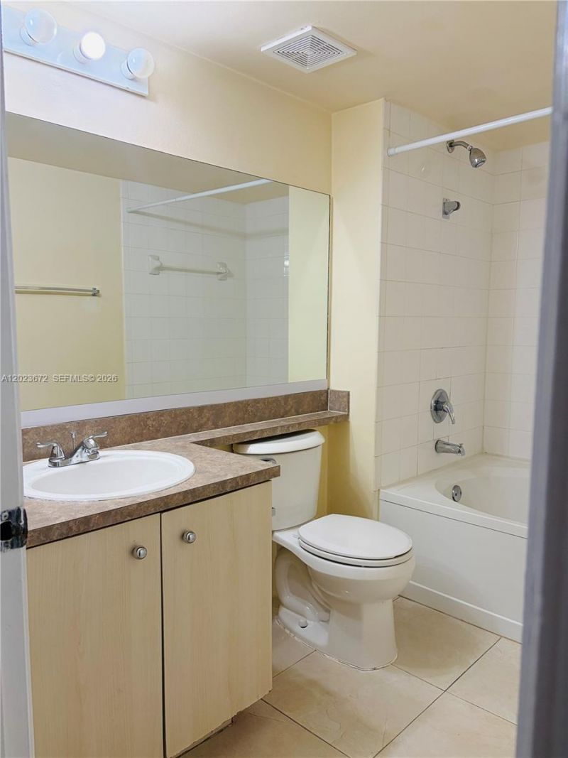 631 SW 111th Ln , Unit 205, Pembroke Pines, FL 33025 Photo