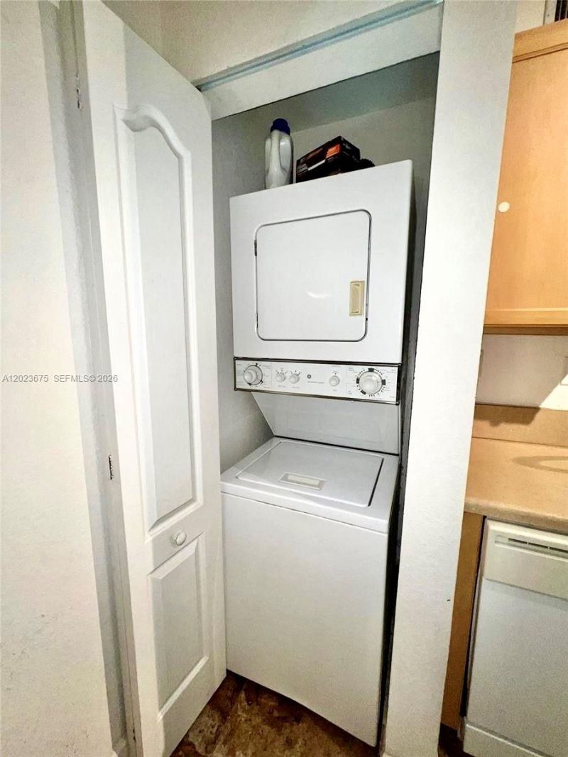 6001 SW 70th St , Unit 454, South Miami, FL 33143 Photo