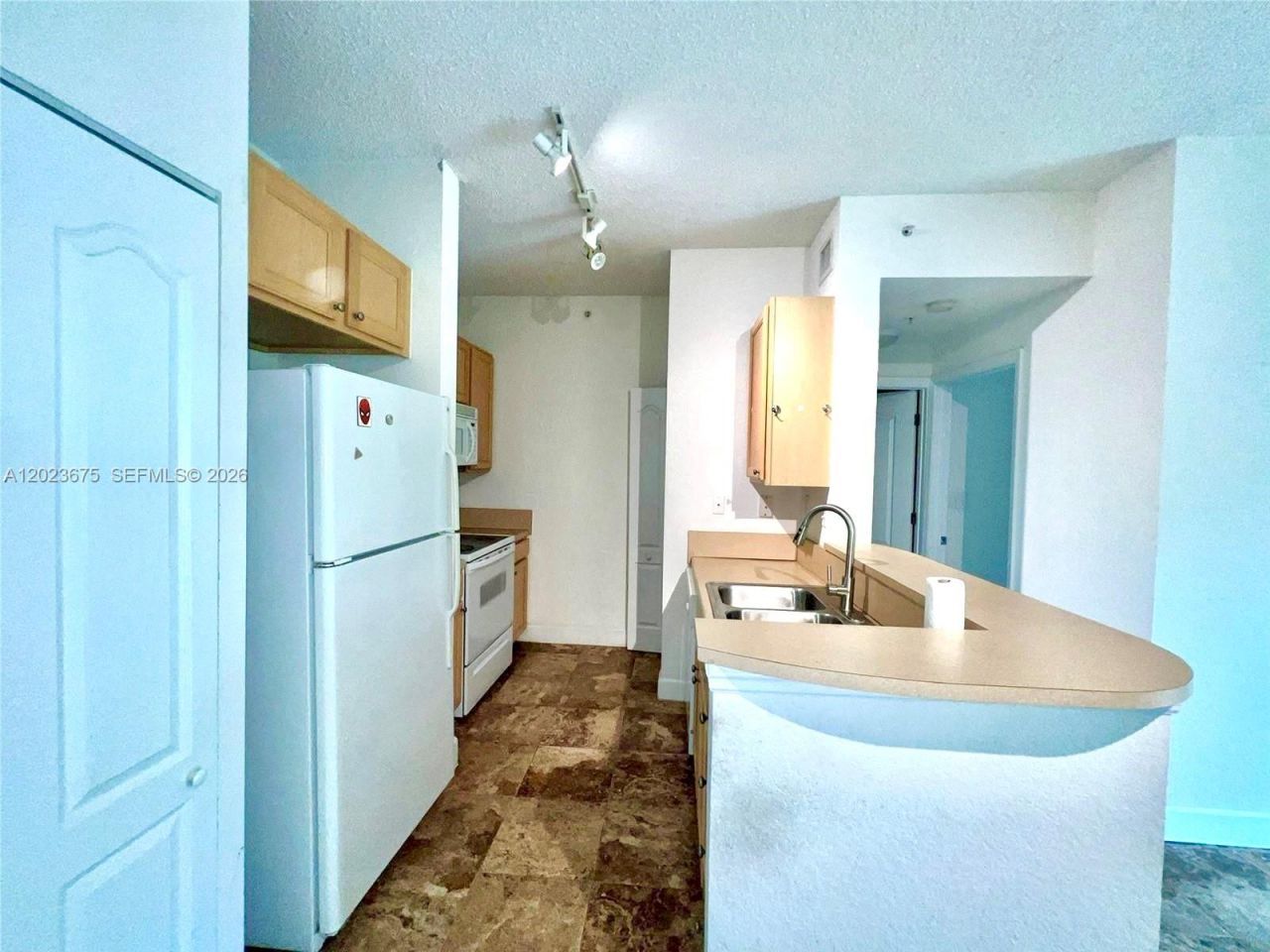 6001 SW 70th St , Unit 454, South Miami, FL 33143 Photo
