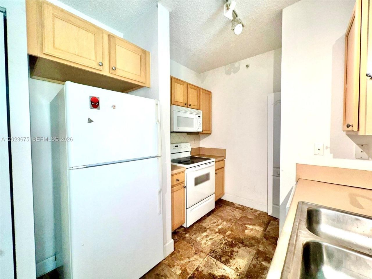 6001 SW 70th St , Unit 454, South Miami, FL 33143 Photo