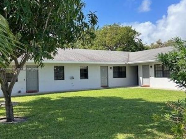 1099 NE 35th St , Unit 2, Oakland Park, FL 33334