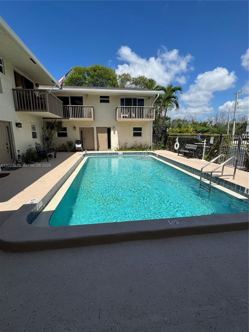 1910 NE 5th St, Unit 107, Deerfield Beach, FL 33441 Photo