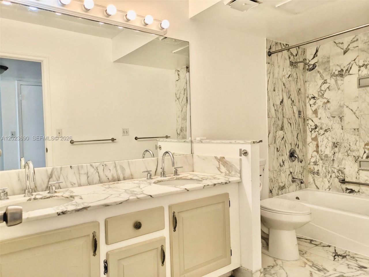 9801 Collins Ave, Unit 11M, Bal Harbour, FL 33154 Photo