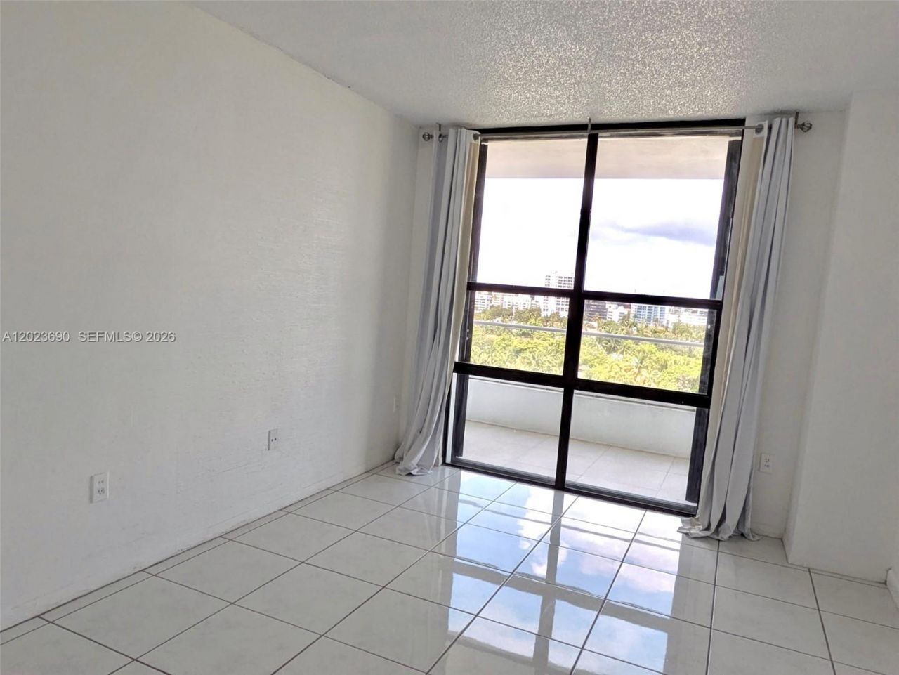 9801 Collins Ave, Unit 11M, Bal Harbour, FL 33154 Photo