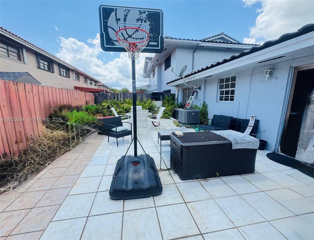 10904 NW 7th St, Unit 201, Miami, FL 33172 Photo