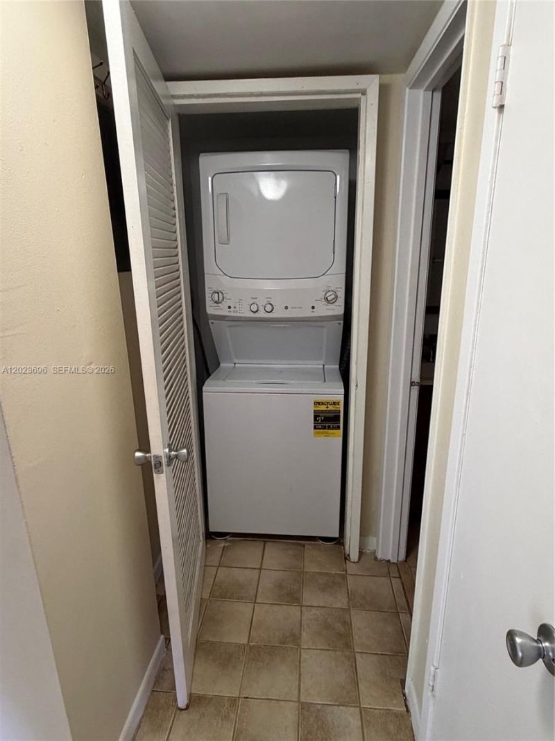 9150 Fontainebleau Blvd , Unit 203-2, Miami, FL 33172 Photo