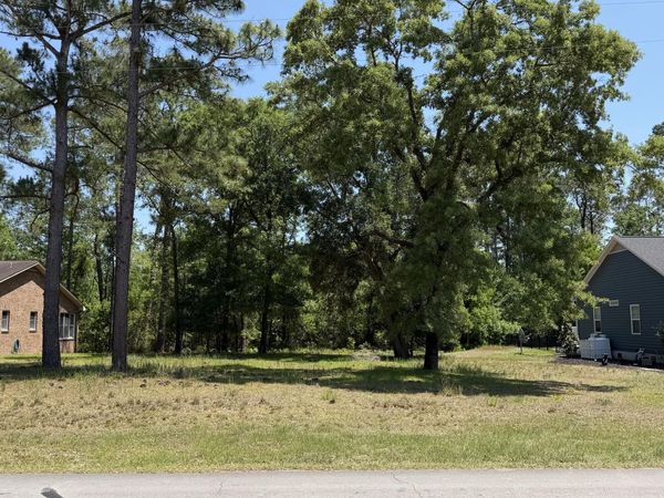 808 Black Swan Road , New Bern, NC 28560