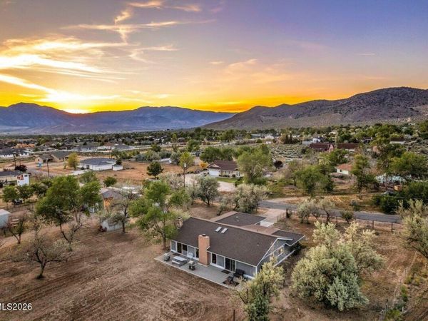 1625 Chowbuck Street, Minden, NV 89423