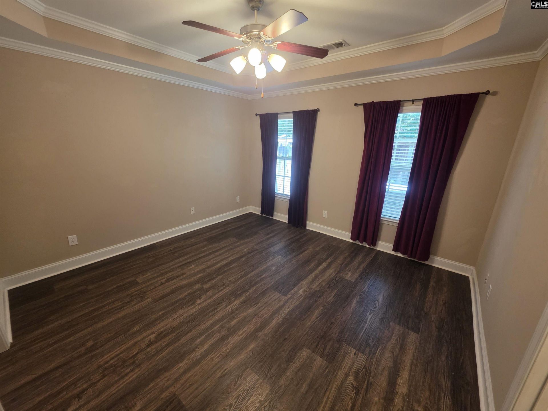 228 Chesterton Drive Photo 10