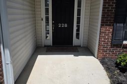 228 Chesterton Drive photo 4
