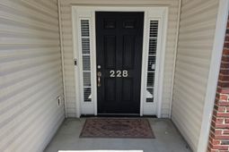 228 Chesterton Drive photo 4
