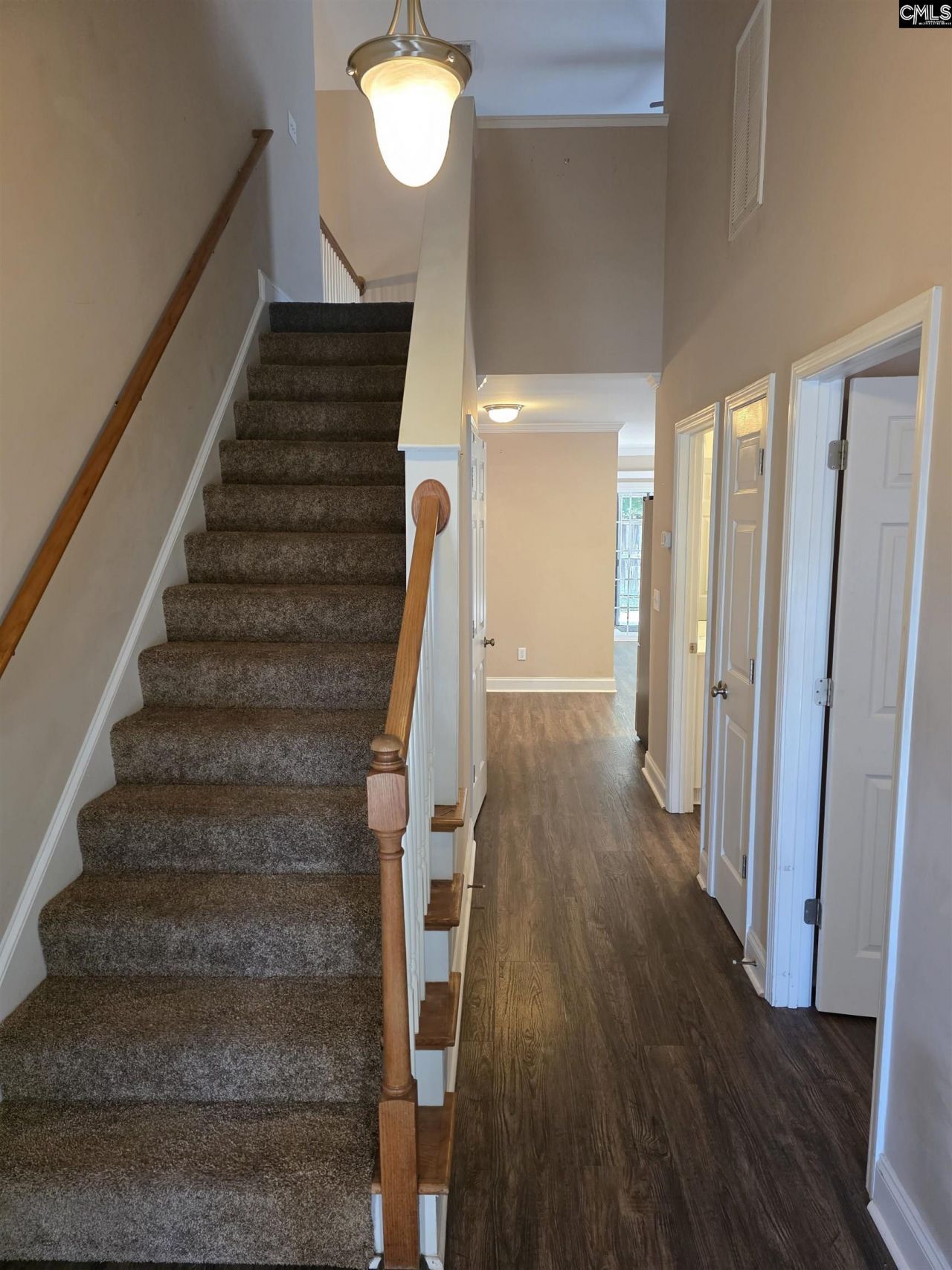 228 Chesterton Drive Photo 32