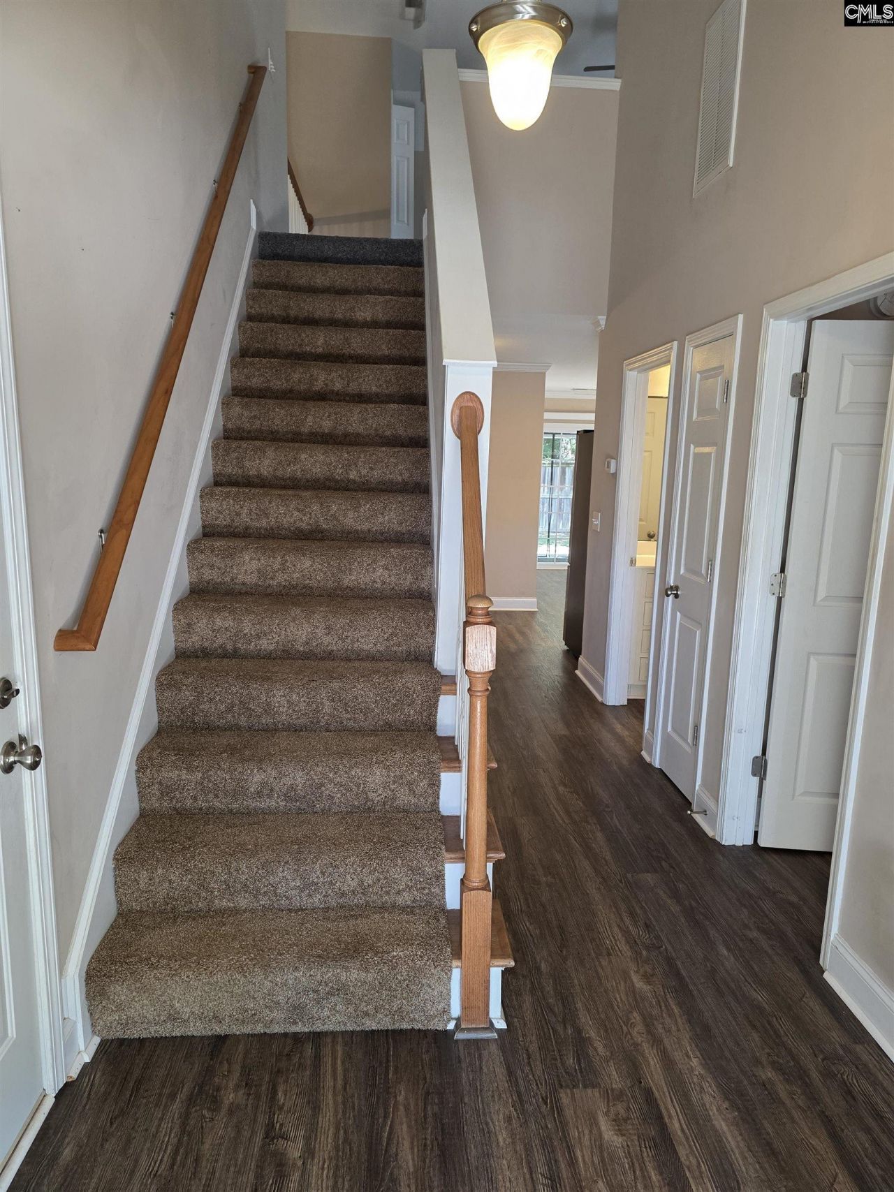 228 Chesterton Drive Photo 4