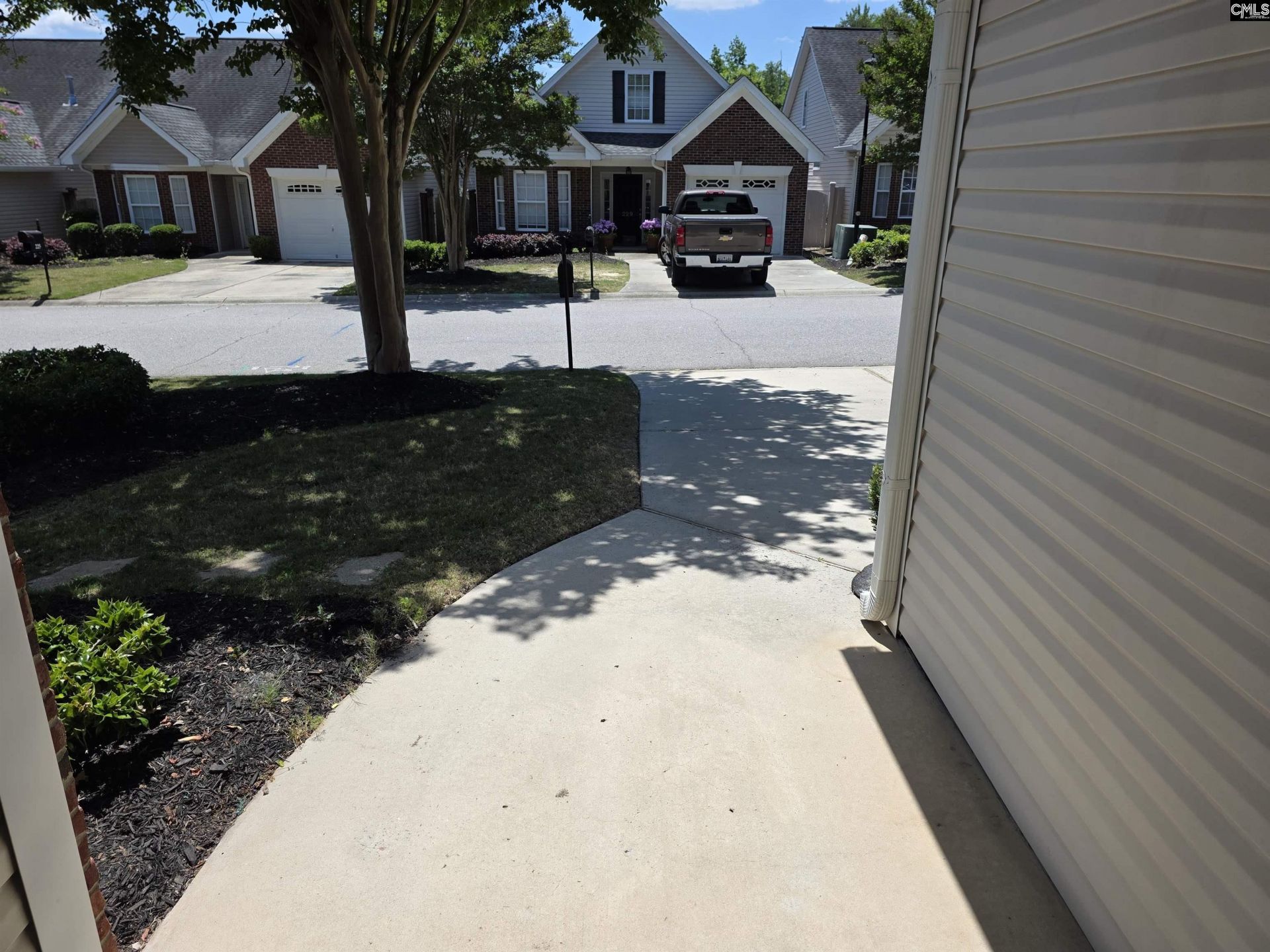 228 Chesterton Drive Photo 43