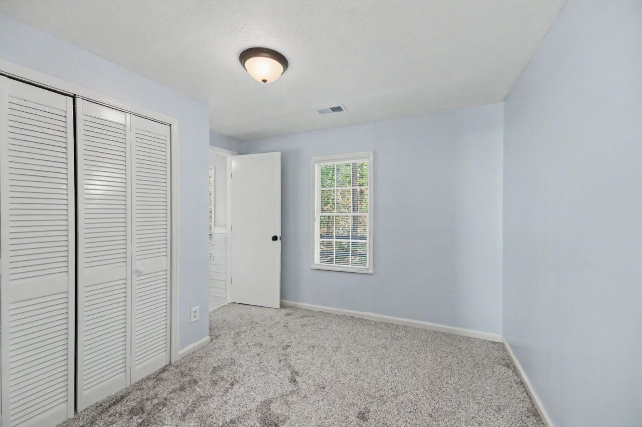 192 Bounty Road Photo 23