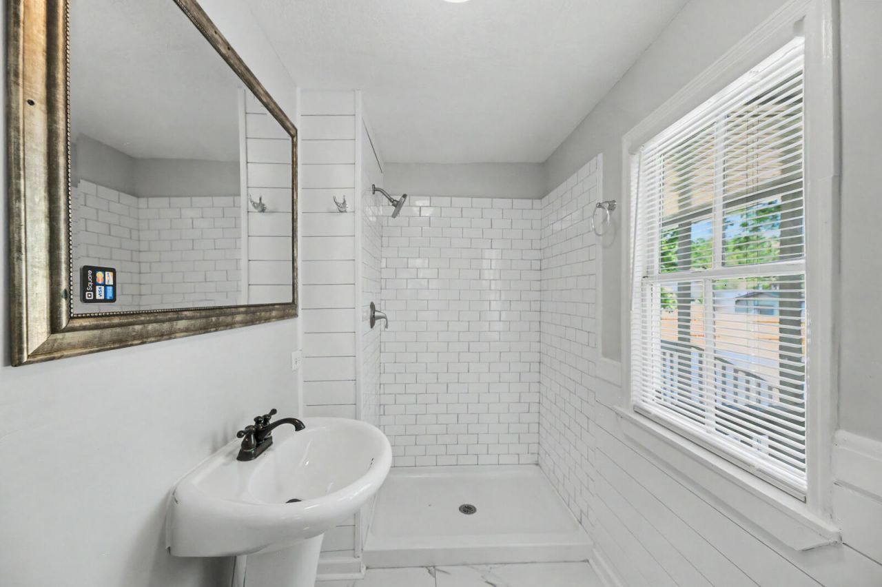 192 Bounty Road Photo 25