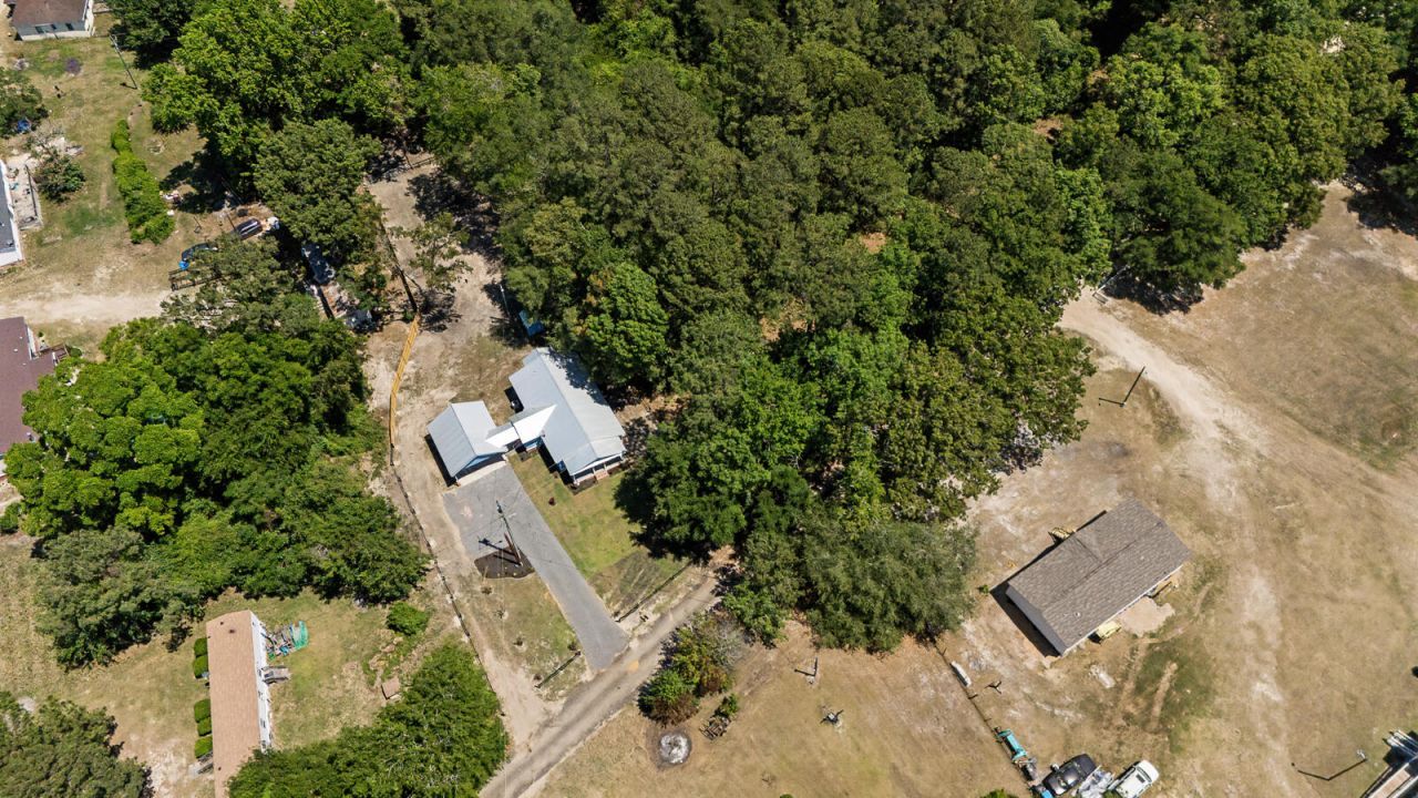 192 Bounty Road Photo 8