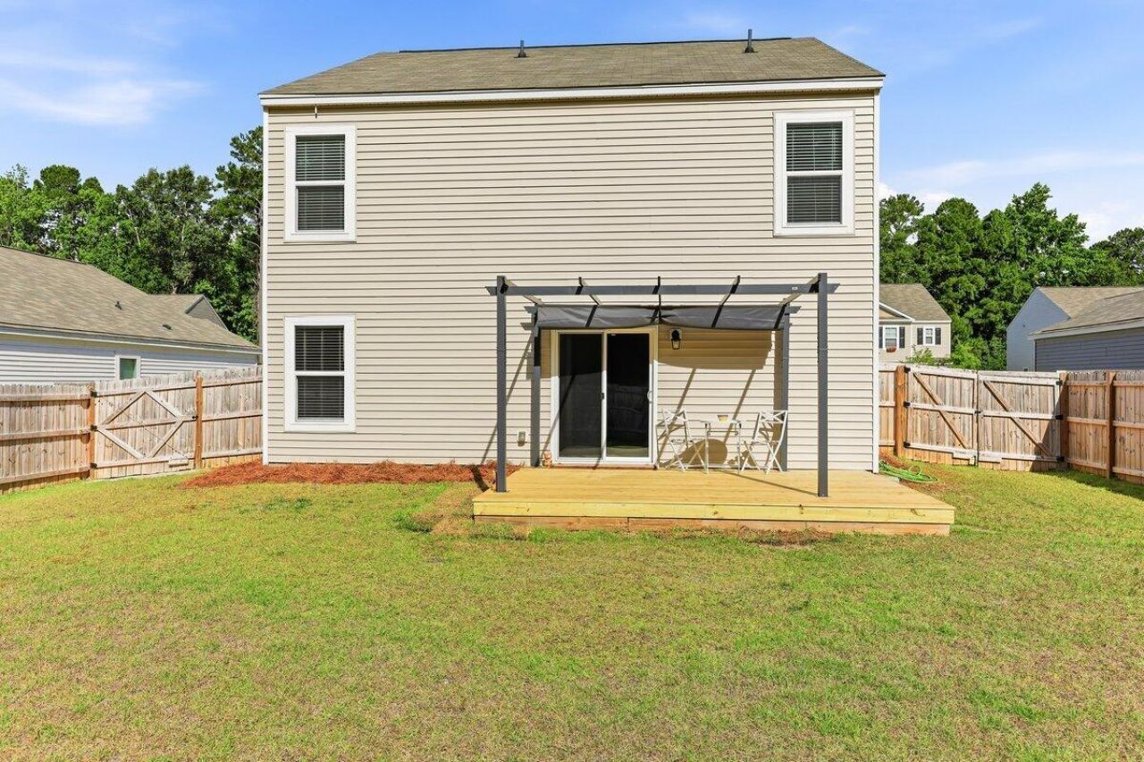 606 Red Mulberry Road Photo 17