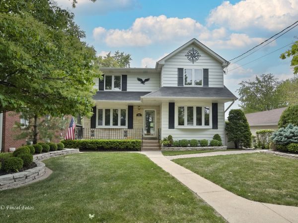 921 N River Road , McHenry, IL 60051