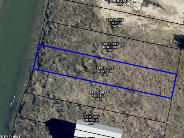24837 CHEF MENTEUR Highway , New Orleans, LA 70129