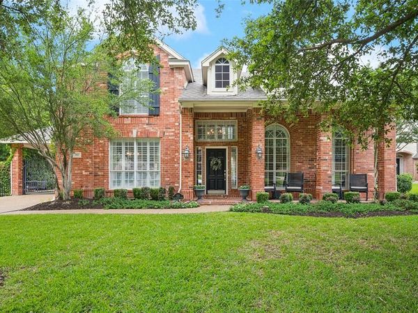 703 Heatherglen Drive, Southlake, TX 76092