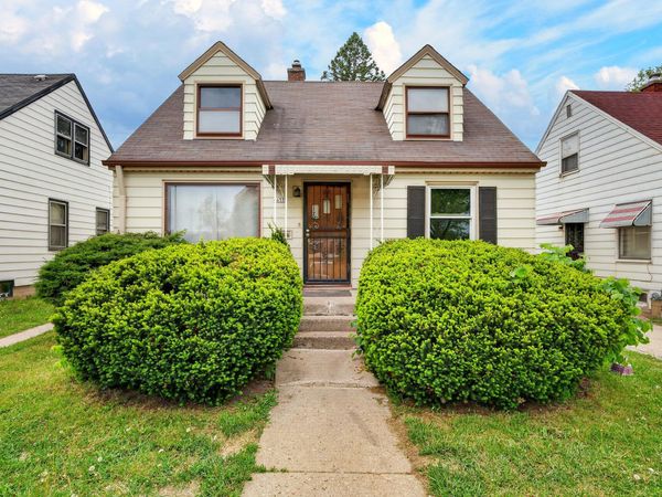 4455 N Teutonia Ave, Milwaukee, WI 53209