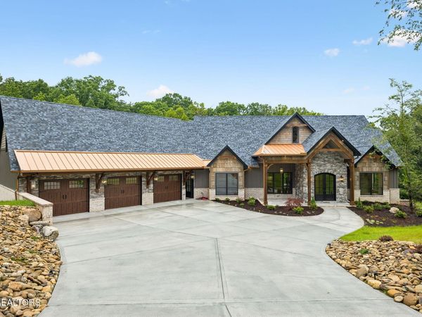645 Douglas Ridge Drive, Dandridge, TN 37725
