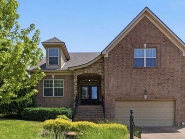 4127 Oakstone Dr, Smyrna, TN 37167