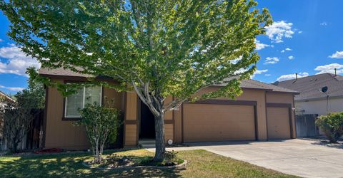 1135 Mountain Rose Drive, Fernley, NV 89408 Photo