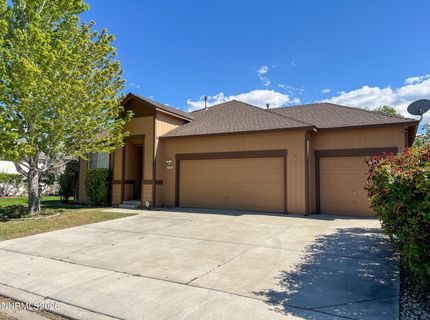 1135 Mountain Rose Drive, Fernley, NV 89408 Photo