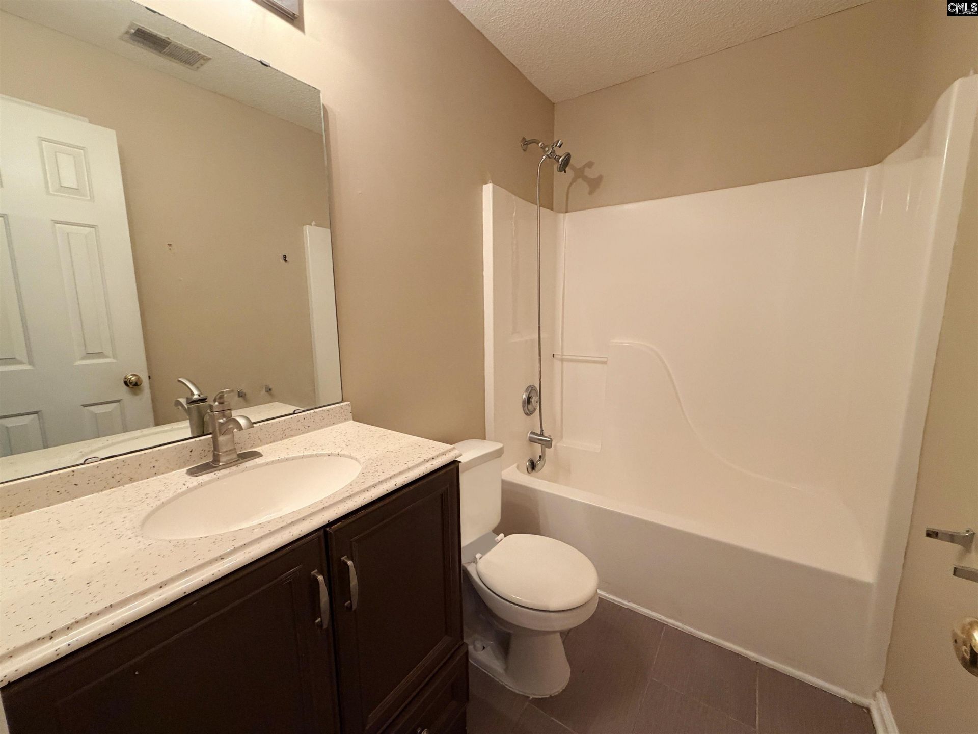 1010 Hamilton Place Circle  Photo 11