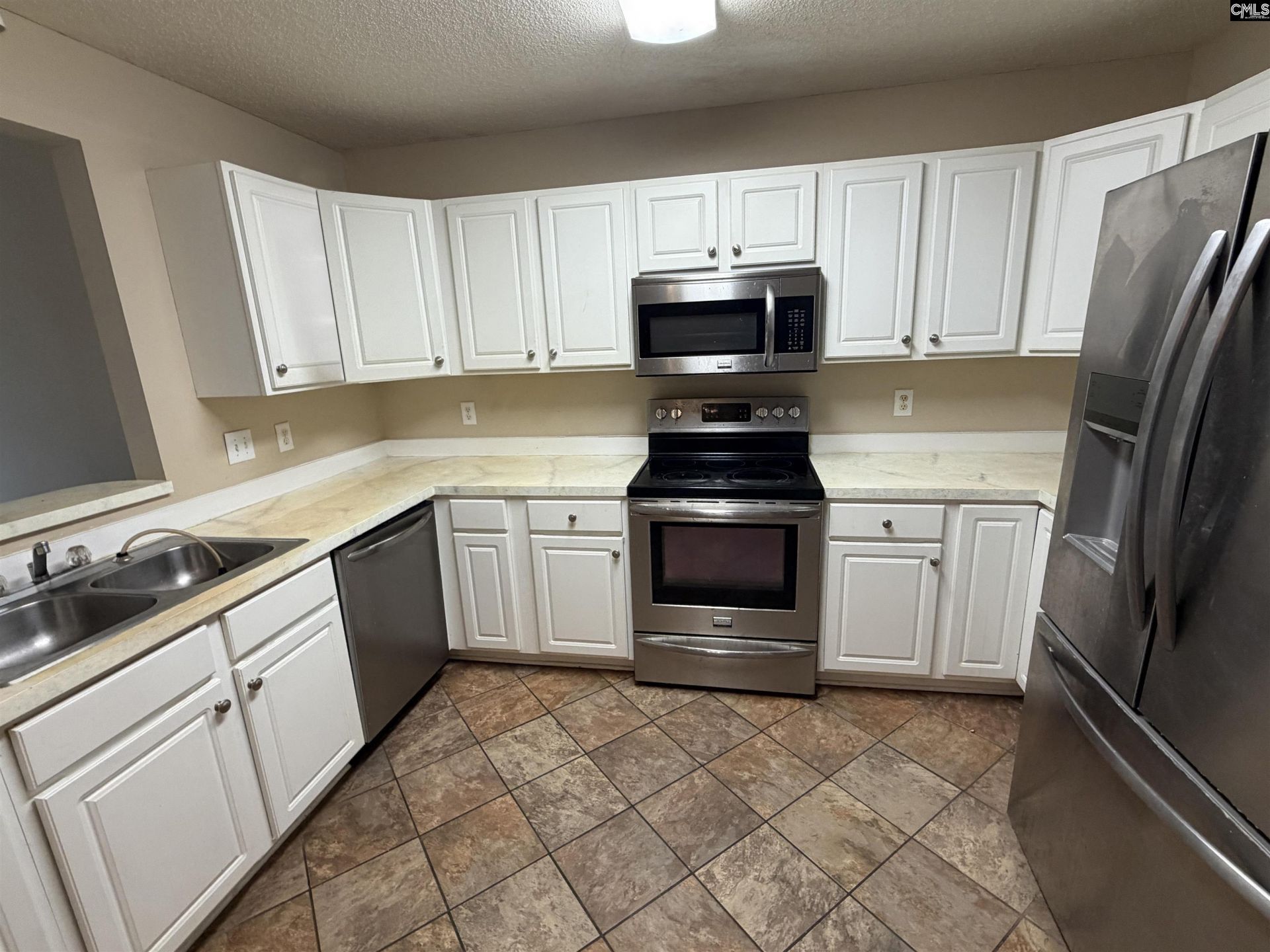 1010 Hamilton Place Circle  Photo 6